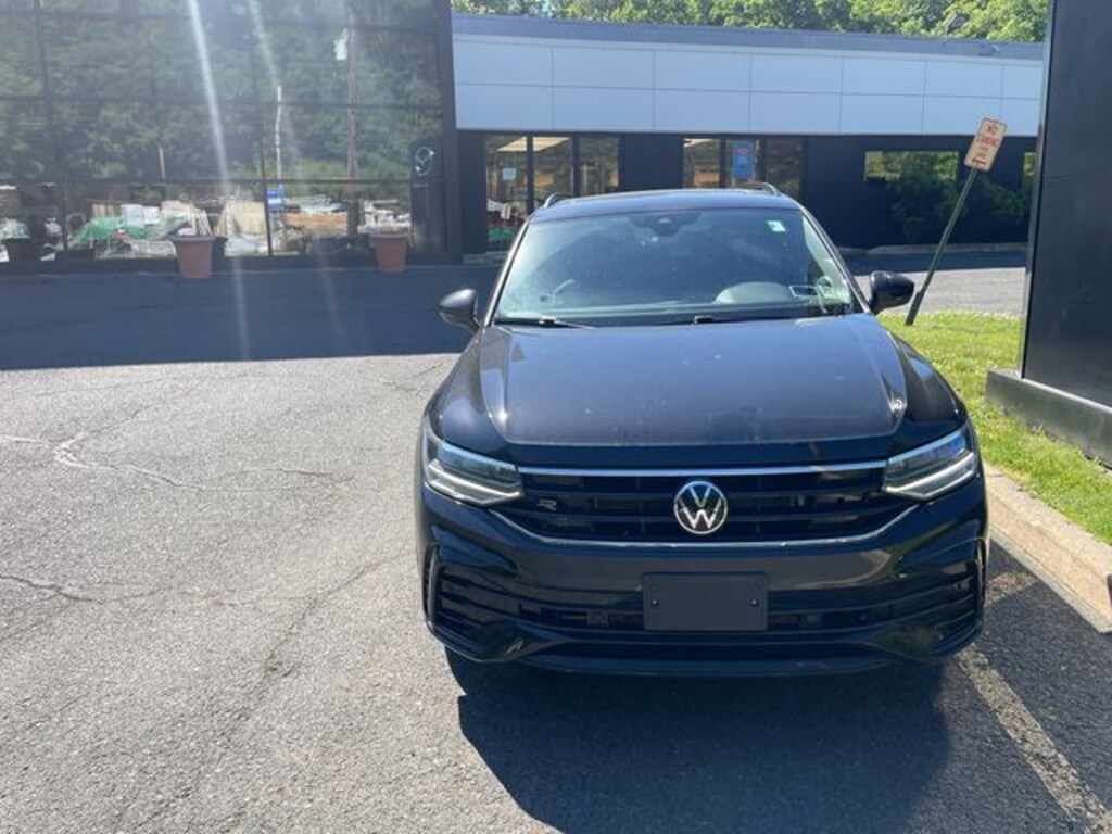 Used 2024 Volkswagen Tiguan 2.0T SE R-Line Black SUV