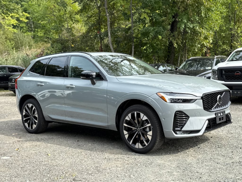 New 2027 Volvo XC60 B5 Plus SUV