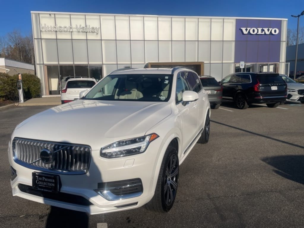 Certified 2024 Volvo XC90 plug-in hybrid T8 Plus 6-Seater SUV