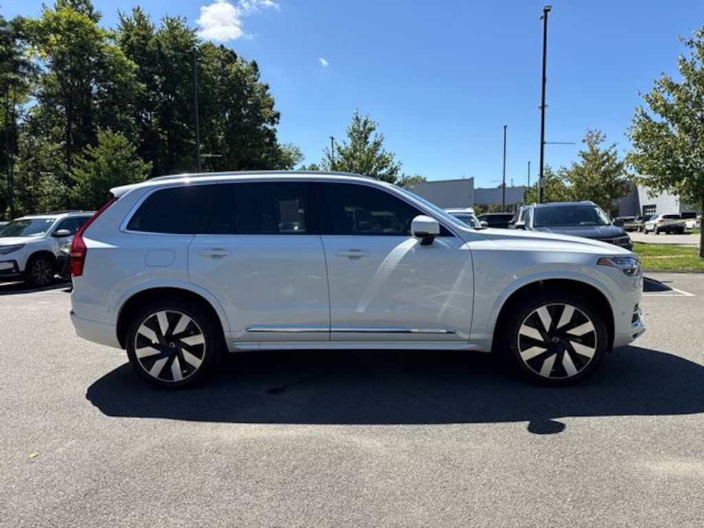 Certified 2024 Volvo XC90 plug-in hybrid T8 Plus Bright 7-Seater SUV