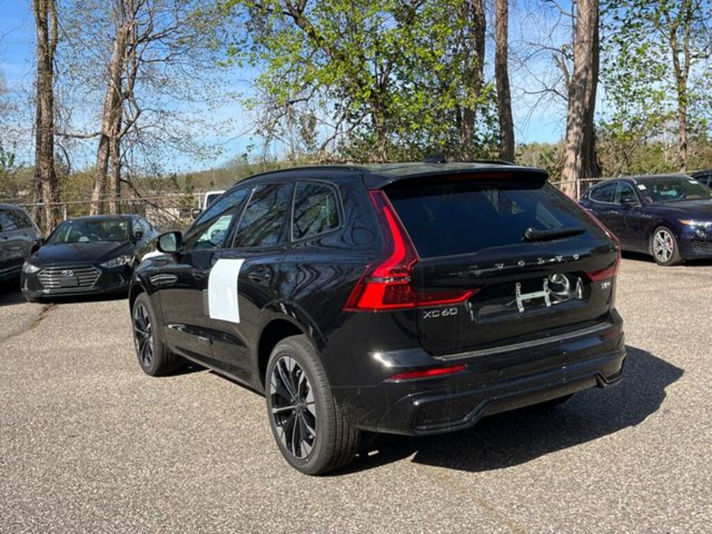 New 2026 Volvo XC60 plug-in hybrid T8 Plus SUV