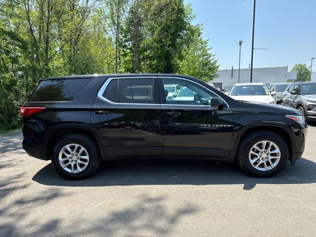 Used 2018 Chevrolet Traverse LS w/1LS SUV