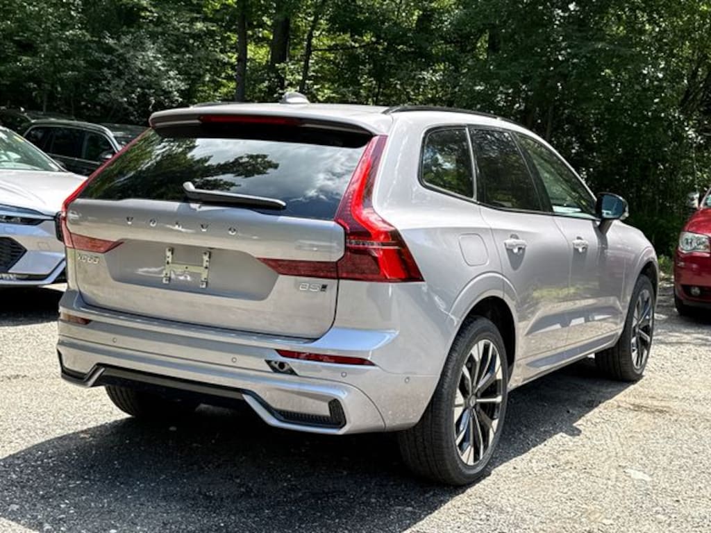New 2026 Volvo XC60 B5 Plus SUV