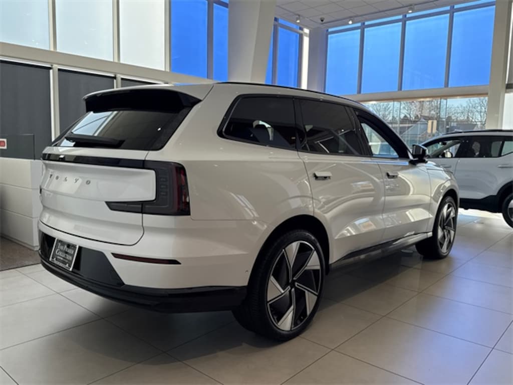Used 2025 Volvo EX90 Twin Motor Performance Plus 6-Seater SUV