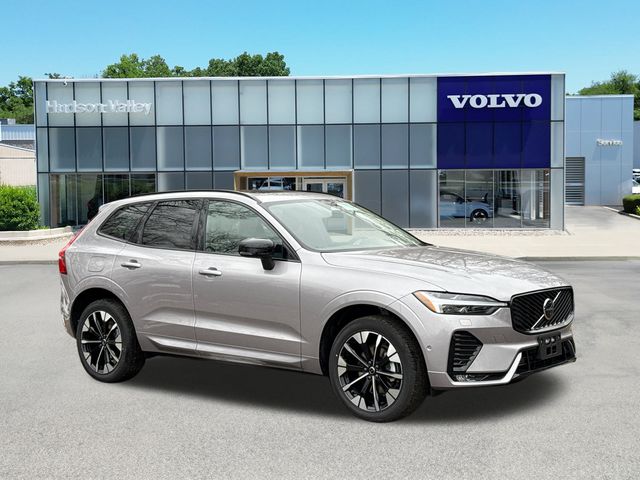 2026 Volvo XC60 B5 Plus Dark AWD's photo