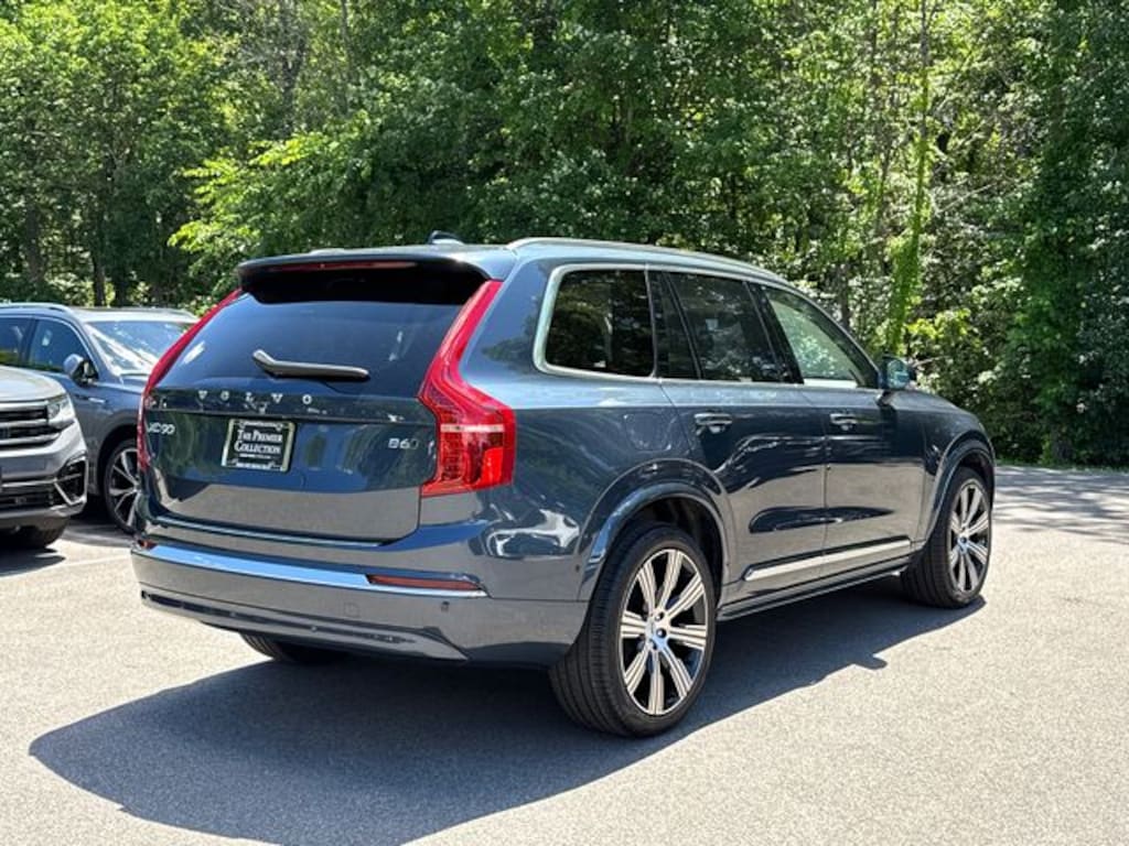 Certified 2025 Volvo XC90 B6 Plus 7-Seater SUV