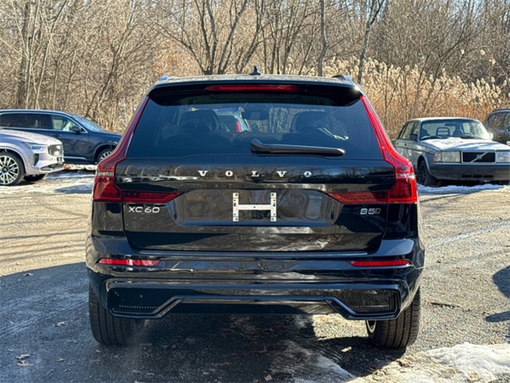 New 2026 Volvo XC60 B5 Ultra SUV