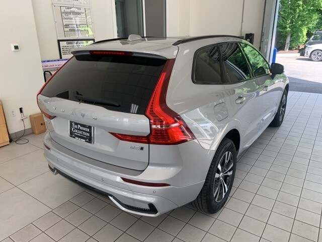 2024 Volvo XC60 B5 Core photo 4