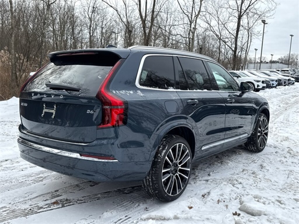 New 2026 Volvo XC90 B6 Plus 7-Seater SUV