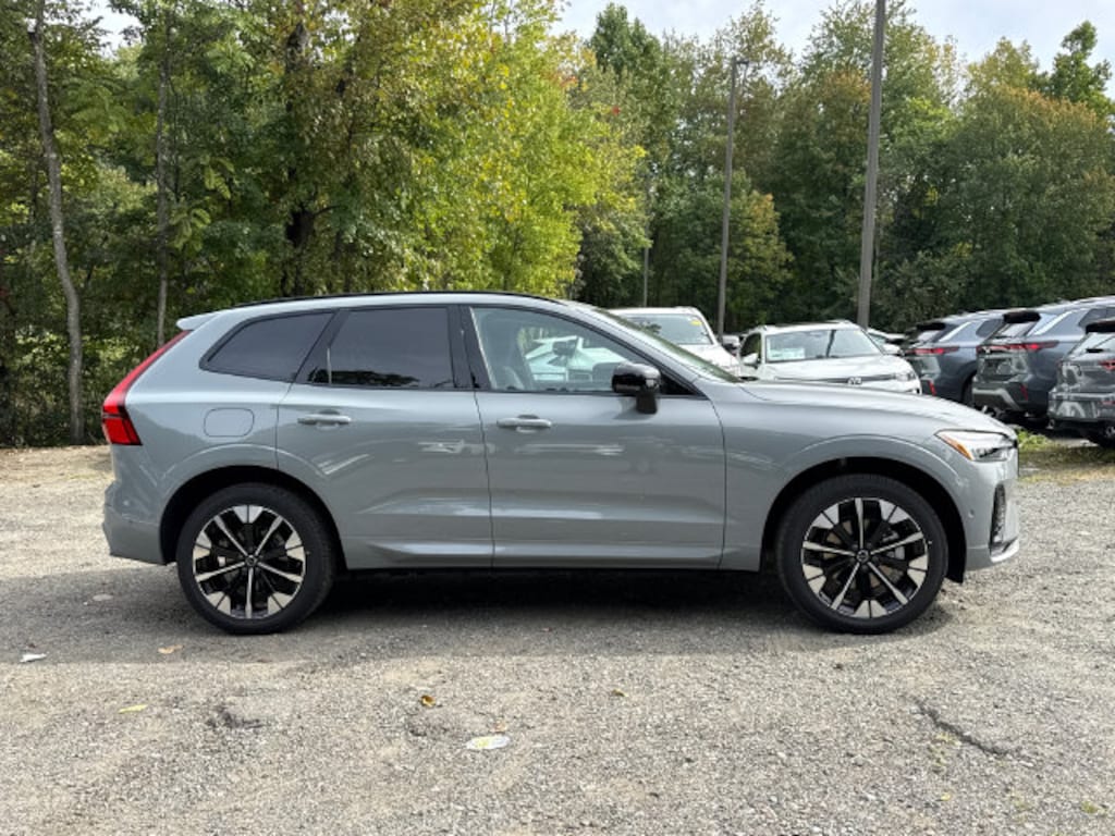 New 2027 Volvo XC60 B5 Plus SUV