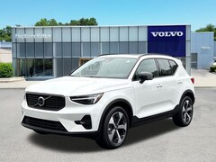 2026 Volvo XC40 B5 Plus SUV