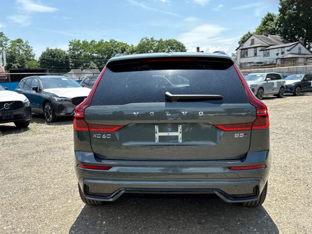 New 2026 Volvo XC60 B5 Plus SUV