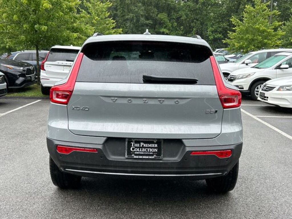Certified 2026 Volvo XC40 B5 Plus SUV