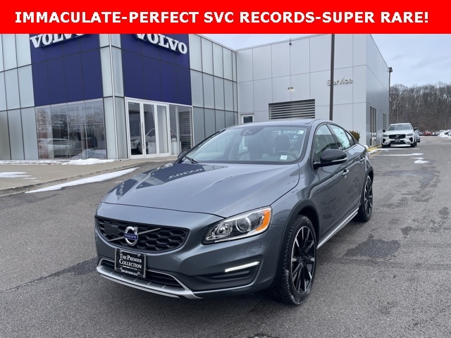 2017 Volvo S60 T5 Platinum's photo