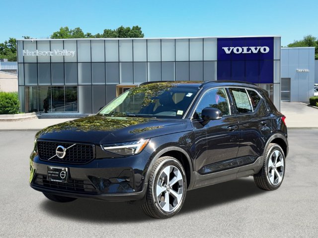 2026 Volvo XC40