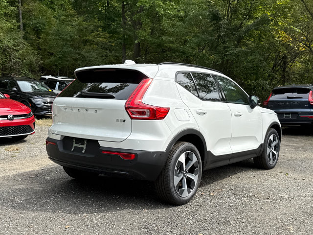 New 2026 Volvo XC40 B5 Plus SUV