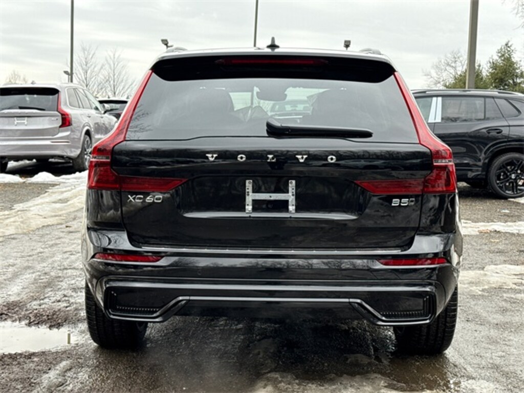New 2026 Volvo XC60 B5 Ultra SUV