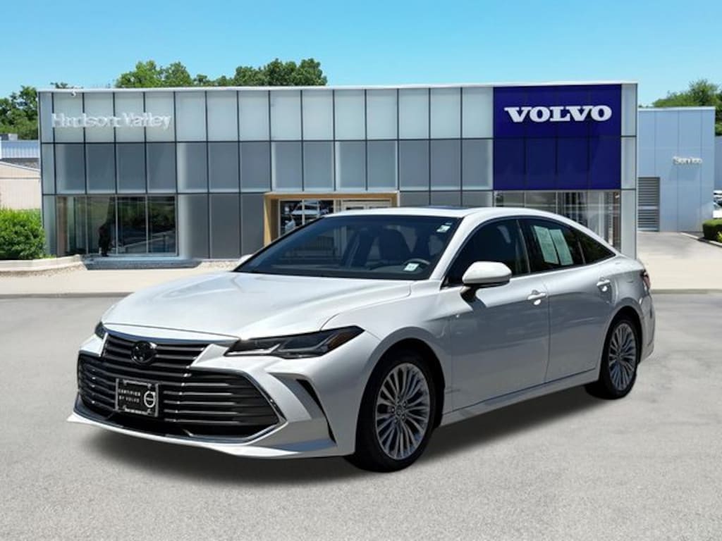 Used 2019 Toyota Avalon Limited Sedan