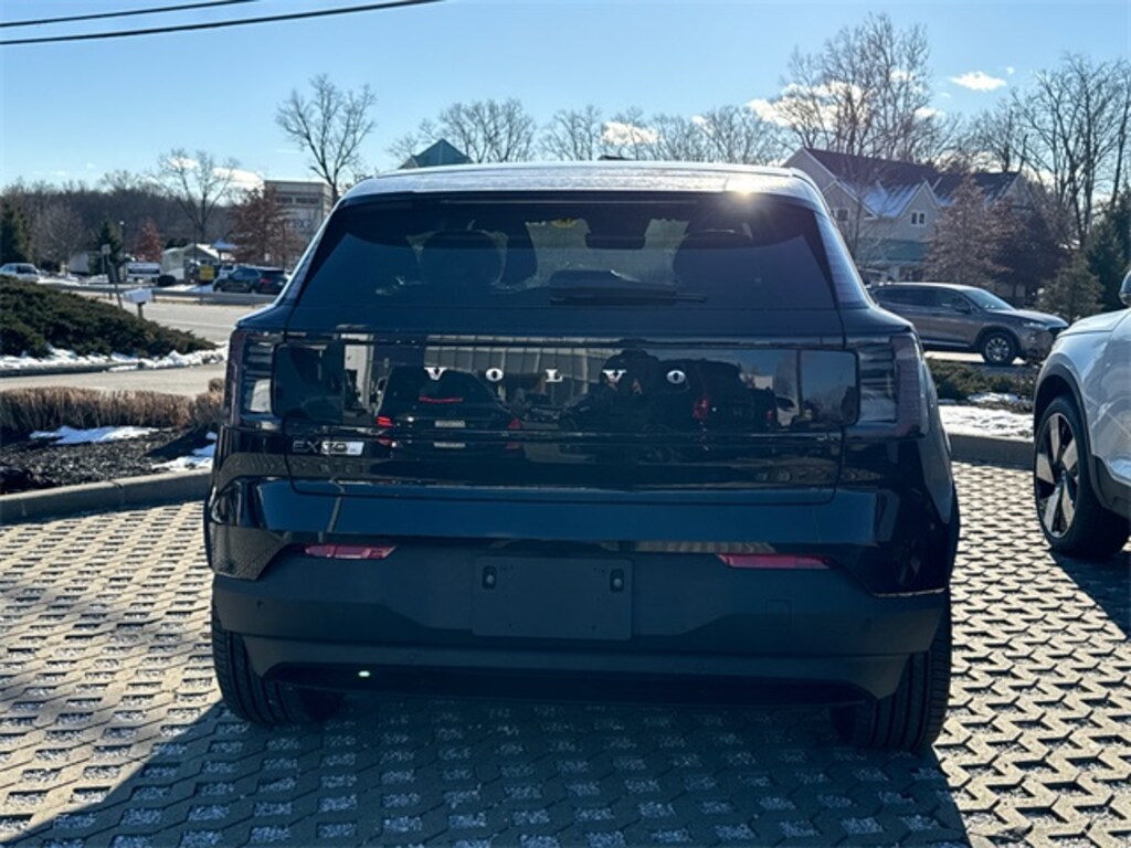 New 2026 Volvo EX30 Twin Motor Plus SUV