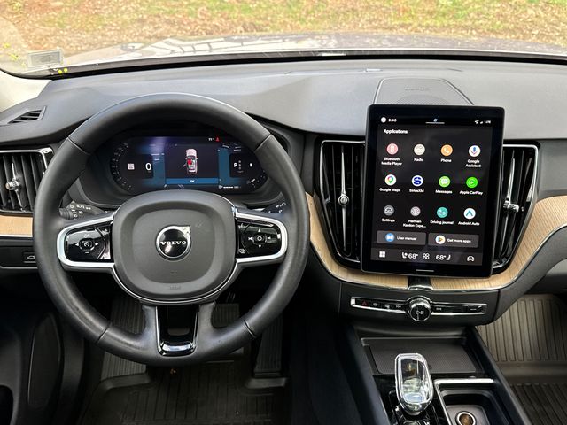 2026 Volvo XC60 Plus - Photo 25
