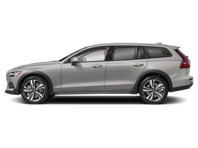 2024 Volvo V60 Cross Country B5 Plus photo 3