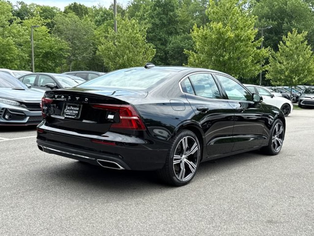 Certified 2022 Volvo S60 Recharge Plug-In Hybrid T8 Inscription Extended Range Sedan