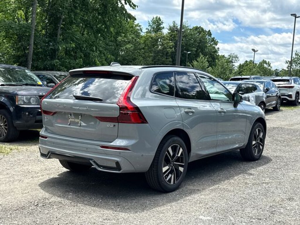 New 2026 Volvo XC60 B5 Plus SUV