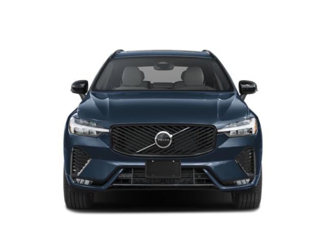 2026 Volvo XC60 B5 Black Edition photo 4