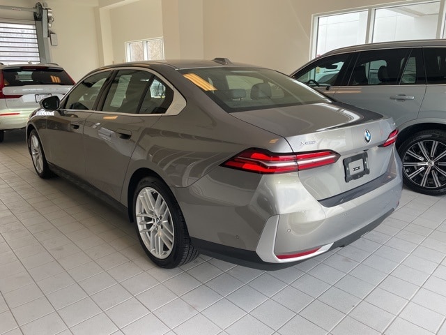 Used 2024 BMW 5 Series 530i with VIN WBA53FJ09RCS98992 for sale in Wappingers Falls, NY