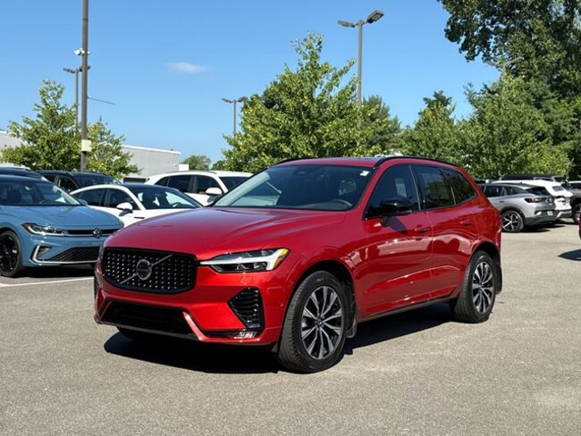 2024 Volvo XC60 B5 Plus Dark SUV