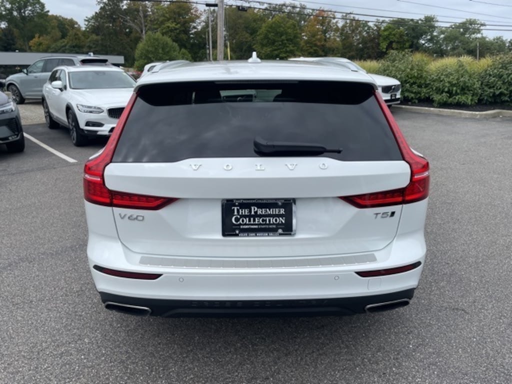 Used 2022 Volvo V60 Cross Country T5 AWD Wagon