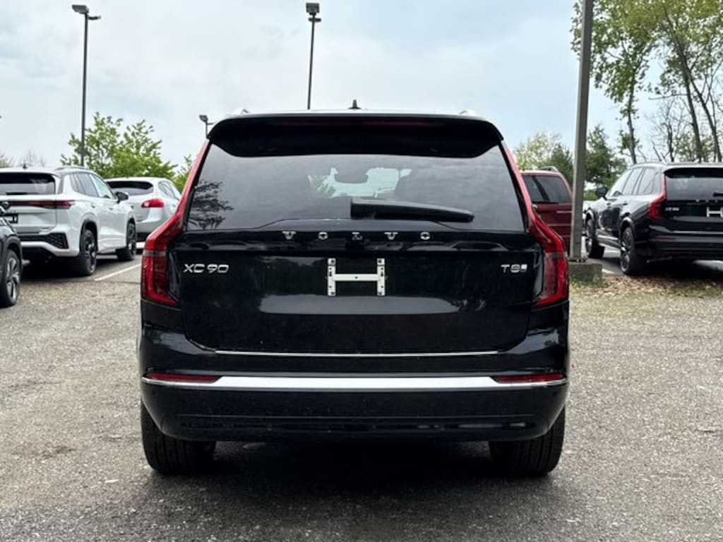 New 2026 Volvo XC90 plug-in hybrid T8 Ultra 7-Seater SUV
