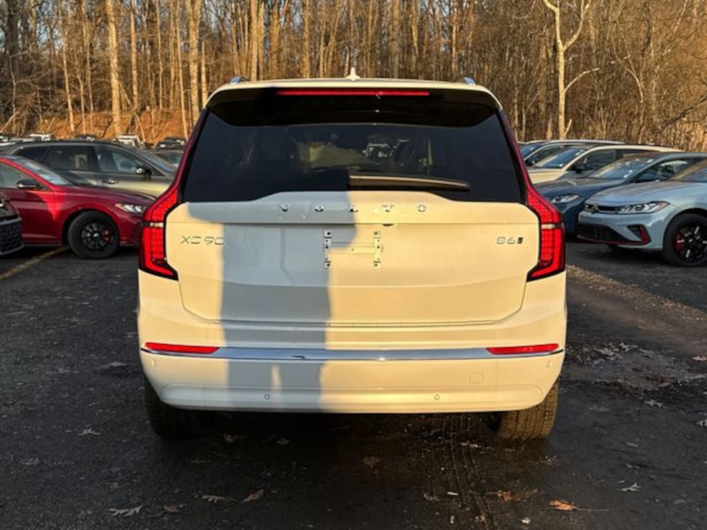 New 2026 Volvo XC90 B6 Plus 7-Seater SUV
