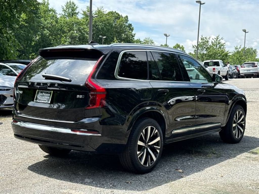 New 2026 Volvo XC90 B5 Core SUV