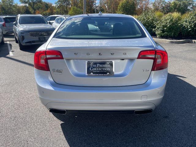2016 Volvo S60 T5 Drive-E Premier photo 2