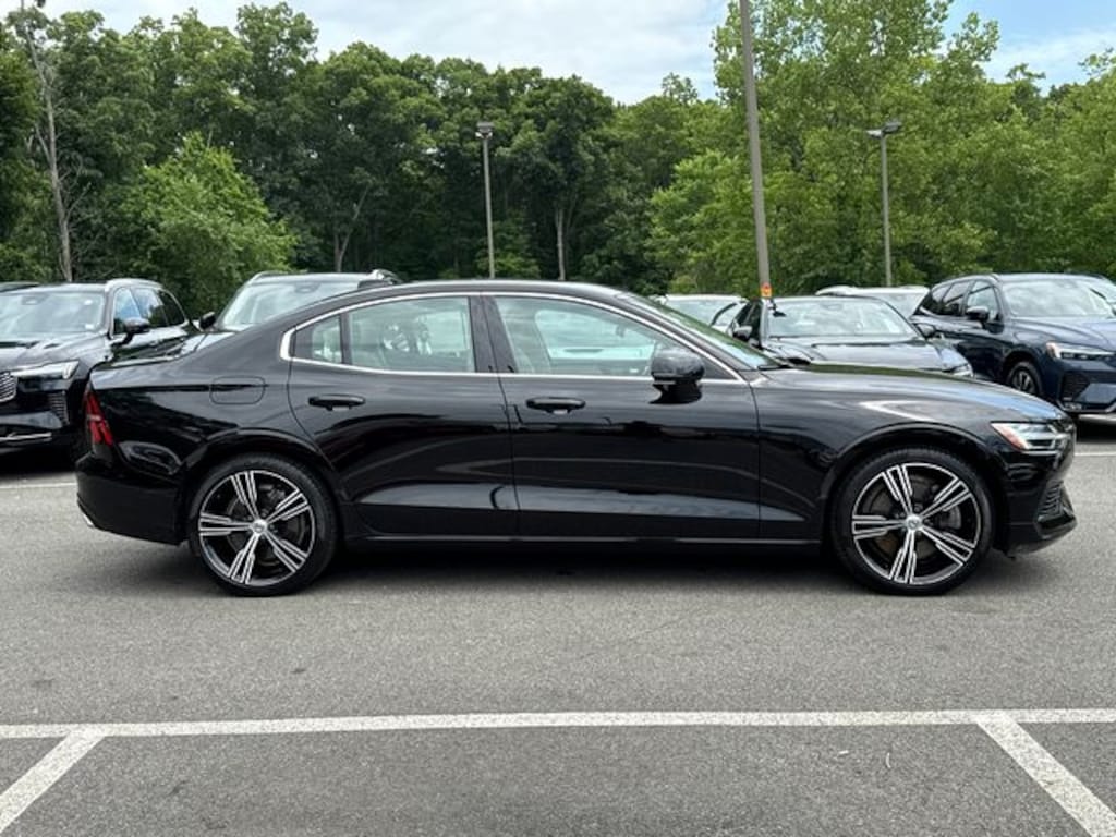 Certified 2022 Volvo S60 Recharge Plug-In Hybrid T8 Inscription Extended Range Sedan