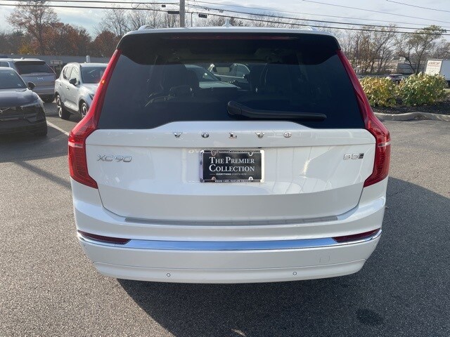 2024 Volvo XC90 B5 Core photo 2