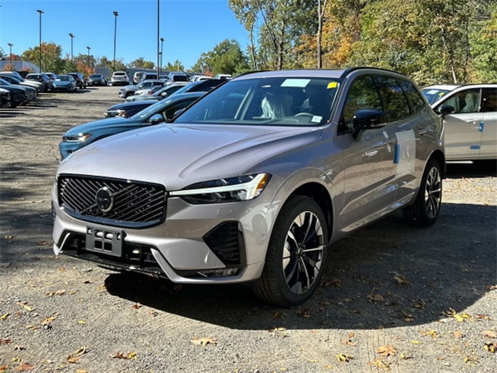 New 2026 Volvo XC60 B5 Plus SUV