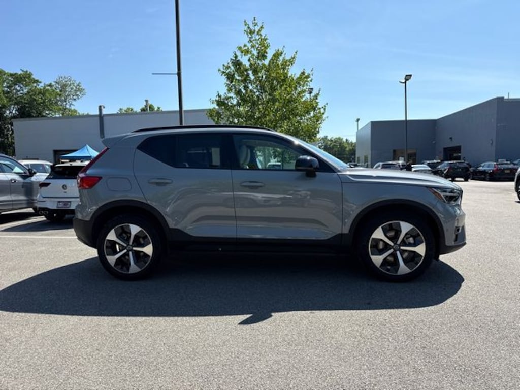 Certified 2026 Volvo XC40 B5 Plus SUV