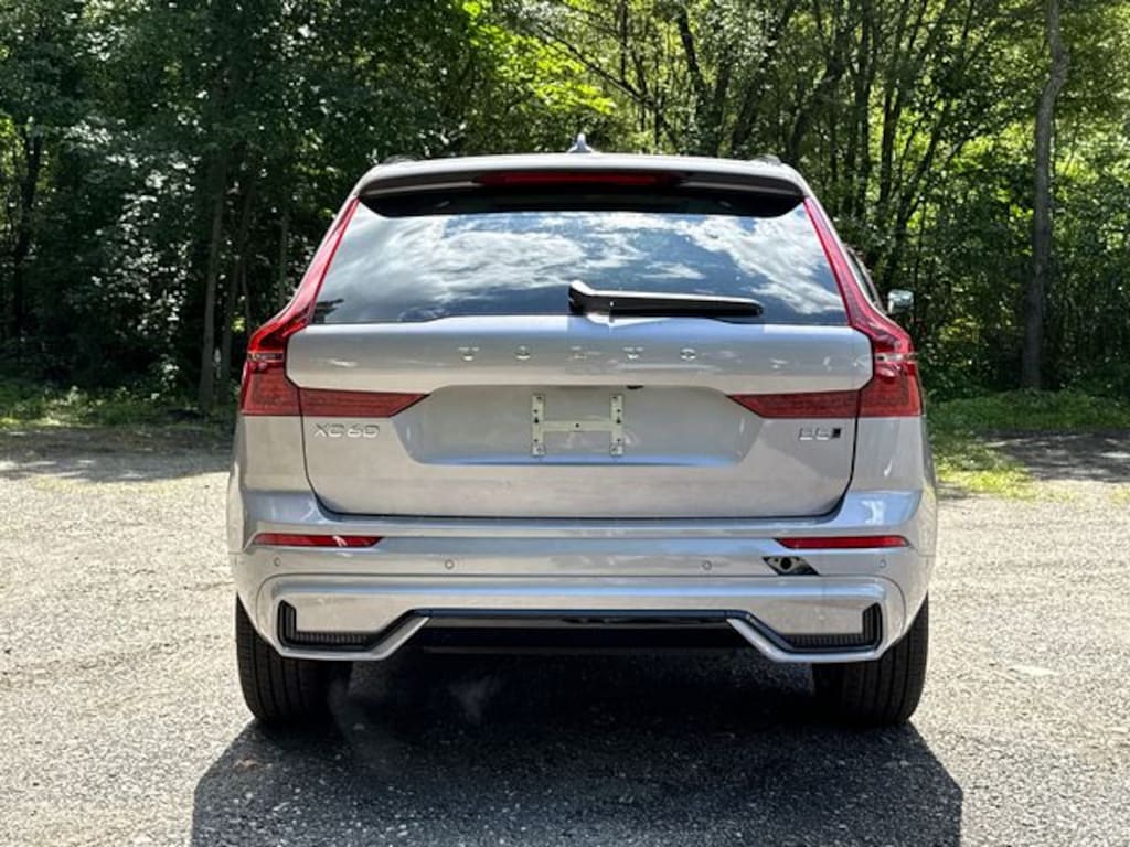 New 2026 Volvo XC60 B5 Plus SUV
