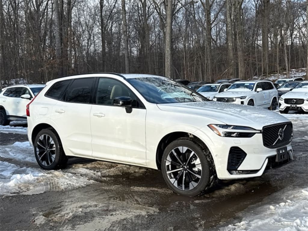 New 2026 Volvo XC60 B5 Plus SUV