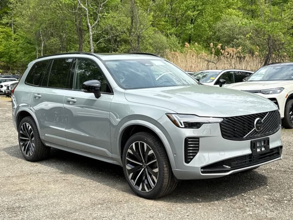 New 2026 Volvo XC90 plug-in hybrid T8 Ultra Dark Theme 6-Seater SUV