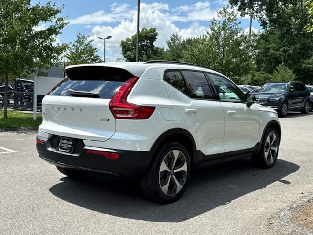 Used 2026 Volvo XC40 B5 Plus SUV