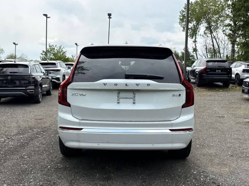New 2026 Volvo XC90 B6 Plus 7-Seater SUV