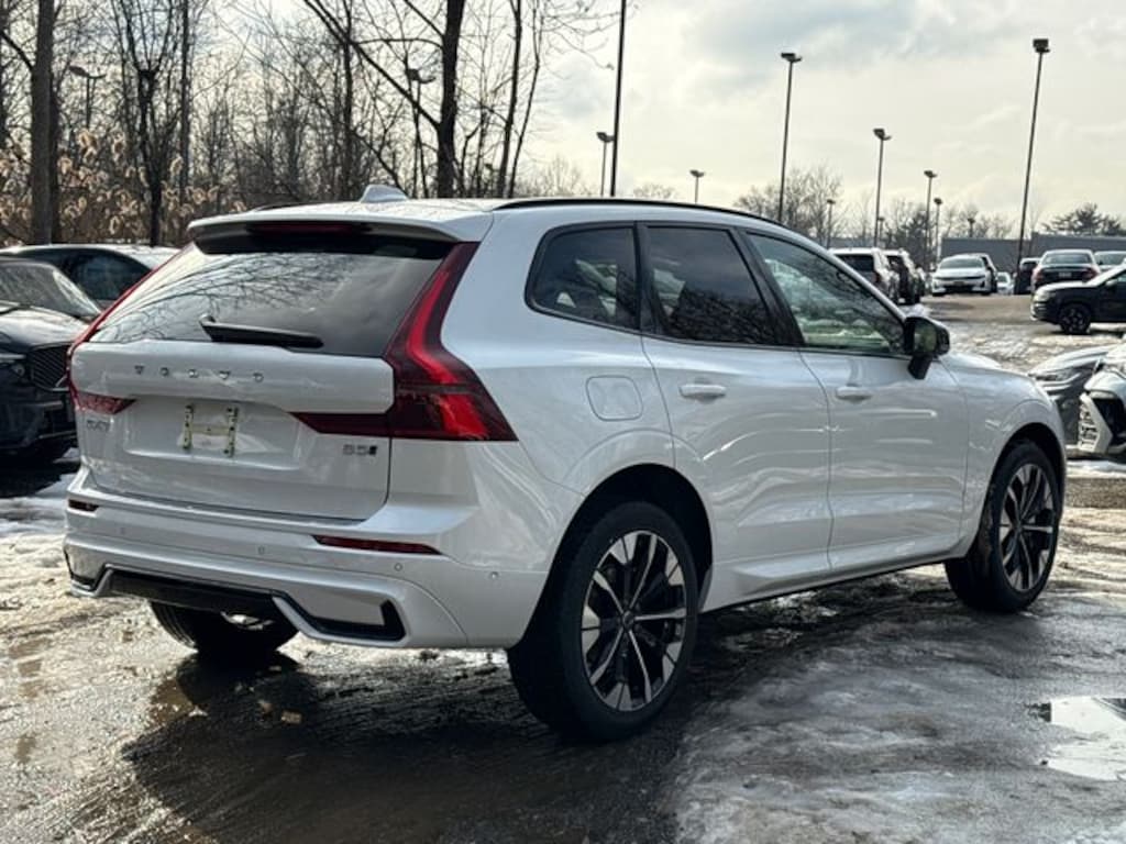 New 2026 Volvo XC60 B5 Plus SUV