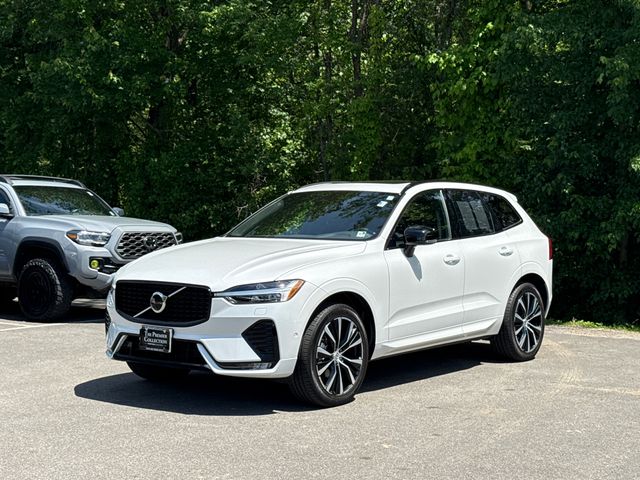 2025 Volvo XC60 B5 Plus Dark AWD's photo