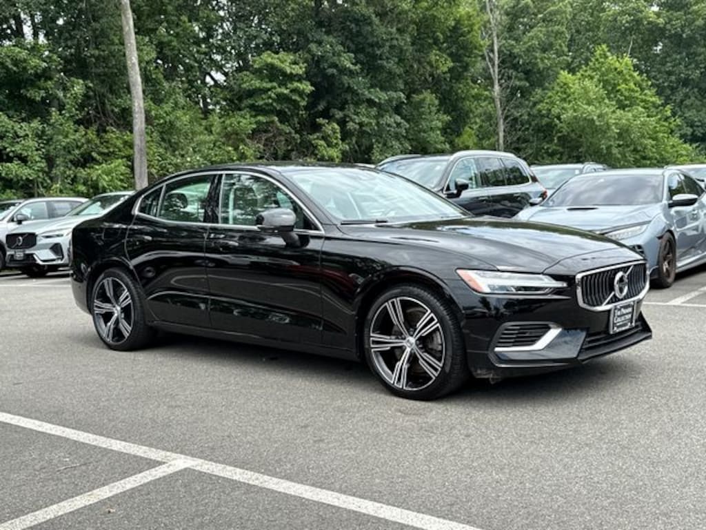 Certified 2022 Volvo S60 Recharge Plug-In Hybrid T8 Inscription Extended Range Sedan