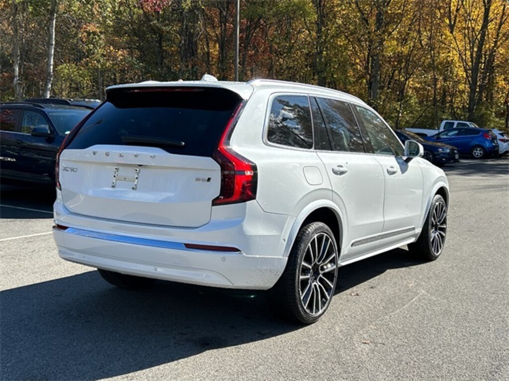 New 2026 Volvo XC90 B6 Plus 7-Seater SUV