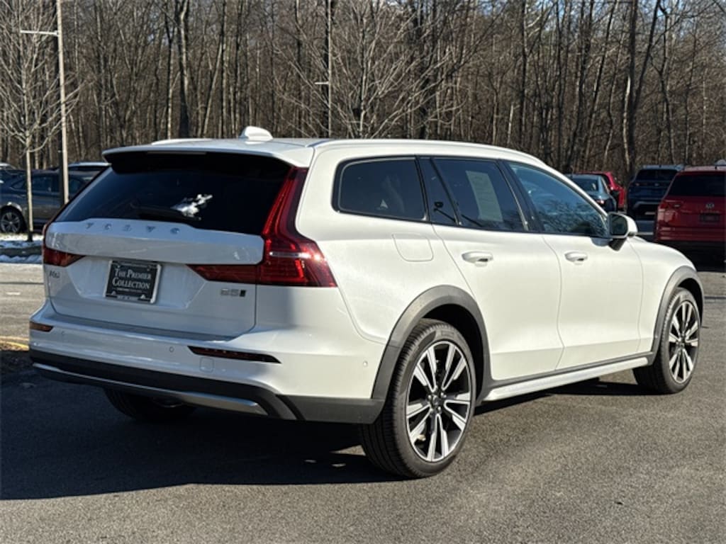 Used 2024 Volvo V60 Cross Country B5 Ultimate Wagon