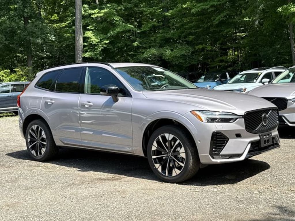 New 2026 Volvo XC60 B5 Plus SUV